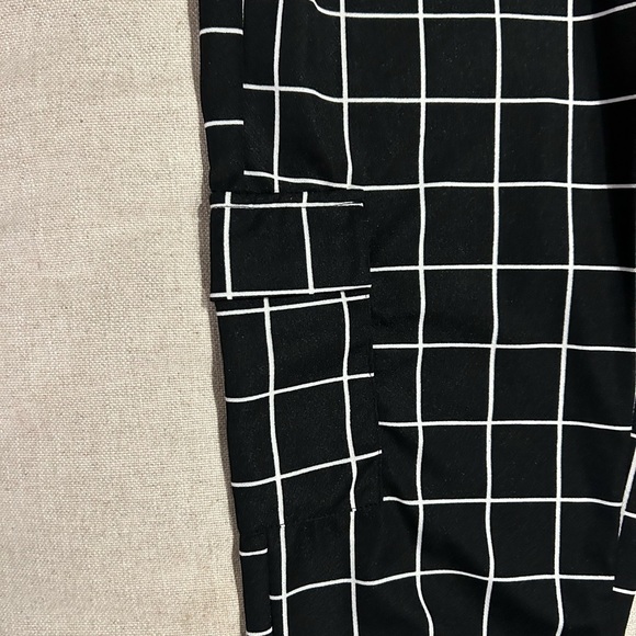 Shein pants - Picture 3 of 6